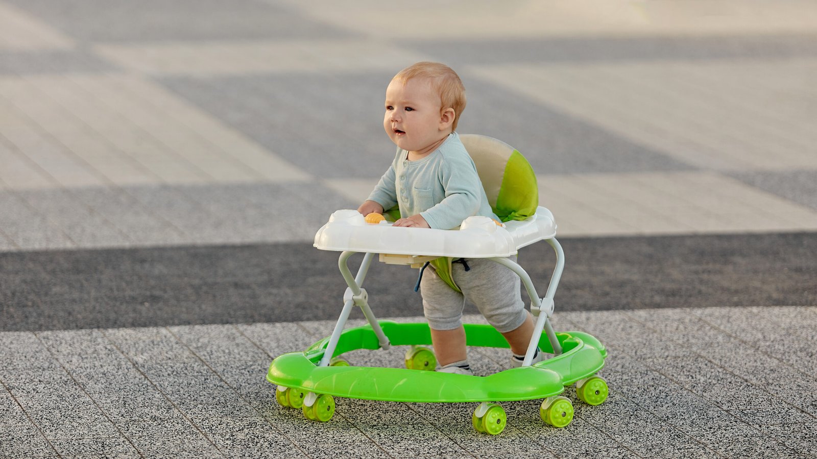 The Development and Benefits of Baby Walkers Over Time: A Comprehensive Overview